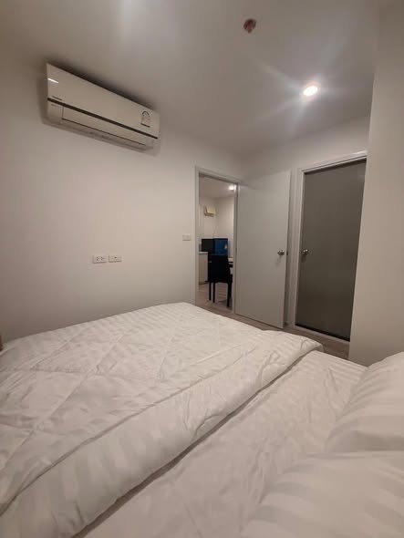 bedroom of Chewathai Phetkasem 27