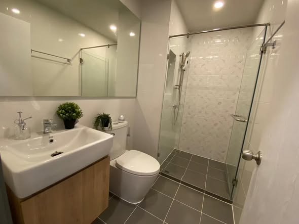 bathroom of Chewathai Pinklao | ชีวาทัย ปิ่นเกล้า