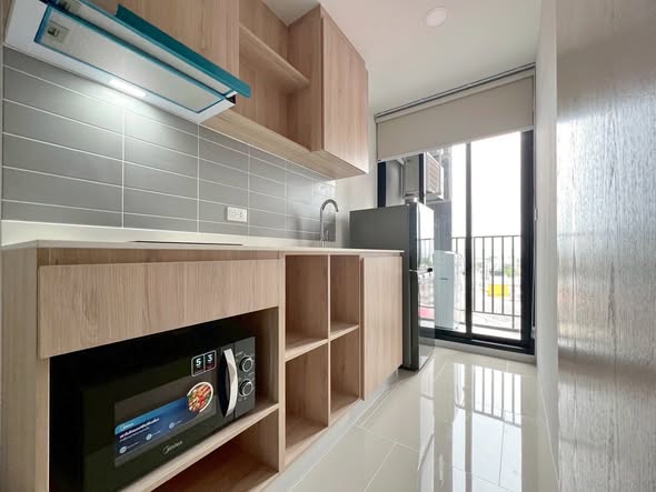 bathroom and kitchen of Chewathai Pinklao | ชีวาทัย ปิ่นเกล้า