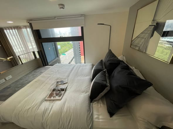 bedroom of Chewathai Residence Asoke