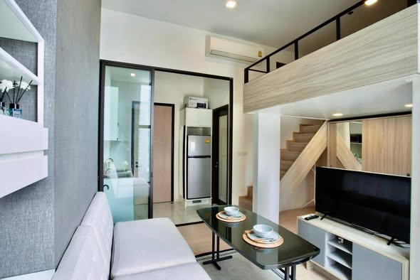bedroom and living room of Chewathai Residence Asoke
