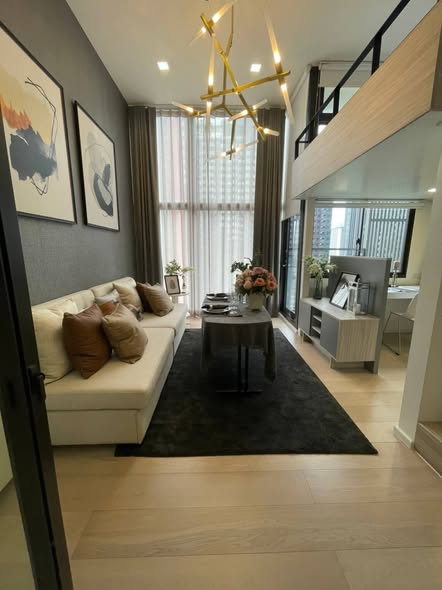 living room of Chewathai Residence Asoke