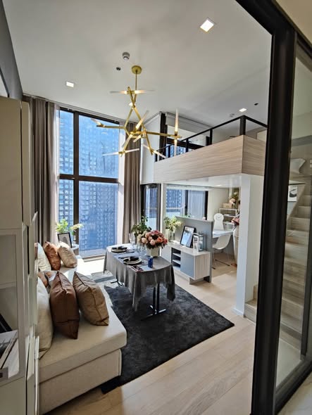 living room and room interior of Chewathai Residence Asoke