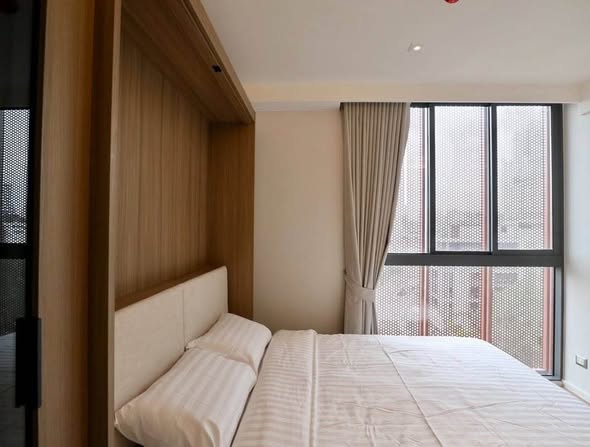 bedroom and room interior of Circle Sukhumvit 31