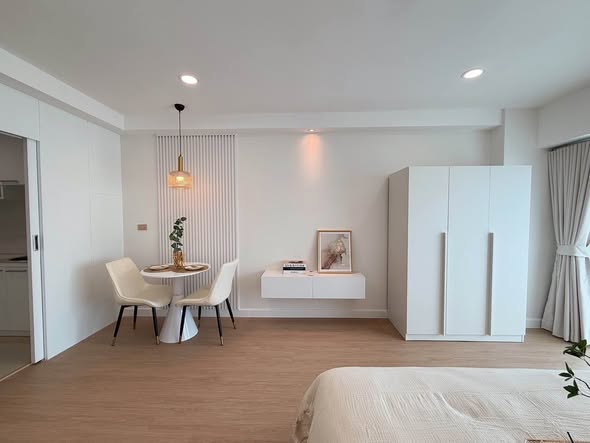 bedroom and room interior of City Living Ratchada