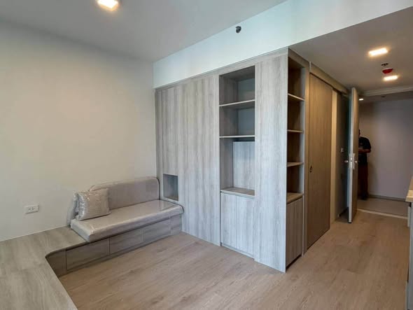 room interior of COBE Kaset-Sripatum (โค้บบ์ เกษตร-ศรีปทุม)