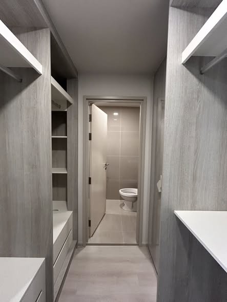 room interior and bathroom of COBE Ratchada-Rama 9