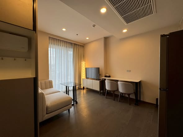 bedroom and room interior of Coco Parc