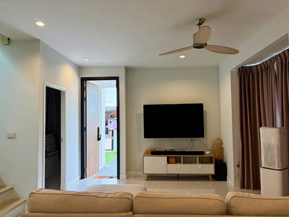 living room and room interior of Como Bianca