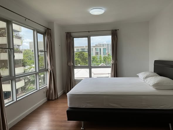bedroom of Condo One Sathon