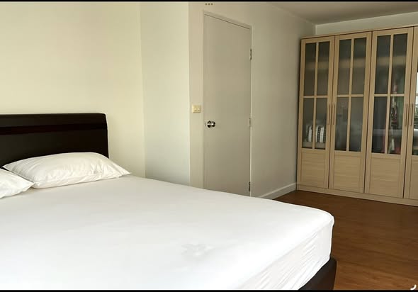 bedroom and room interior of Condo One Sathon