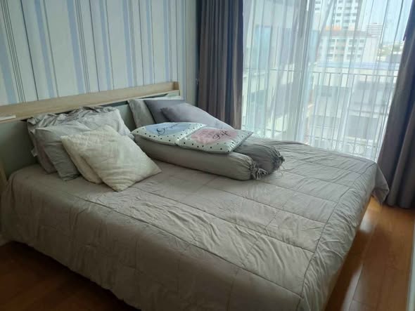 bedroom of Condolette Dwell Sukhumvit 26