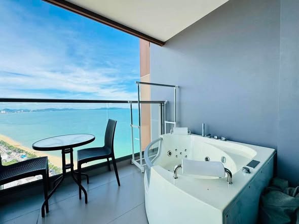 Copacabana Beach Jomtien