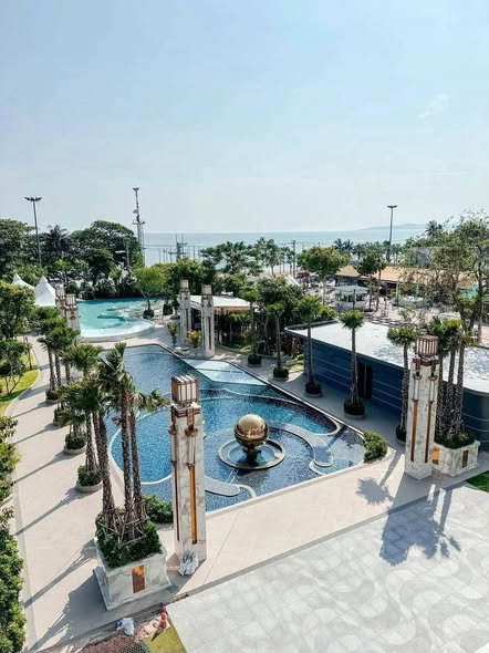 pool of Copacabana Beach Jomtien