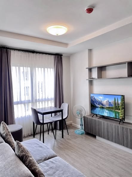 bedroom and living room of D condo ramindra