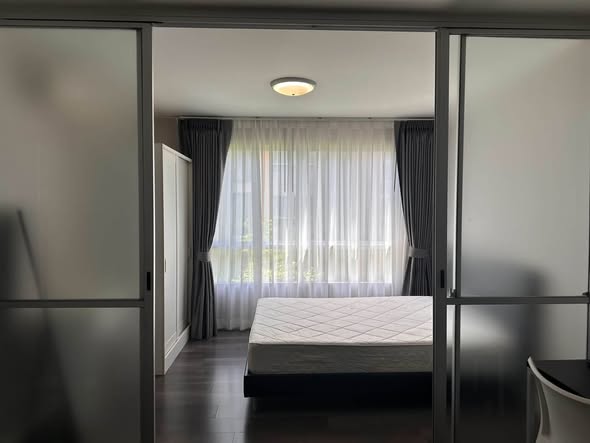bedroom and room interior of ดีคอนโด แคมปัส รีสอร์ท บางนา : dcondo Campus Resort Bangna