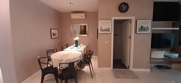 room interior of Eigen Premium Townhome