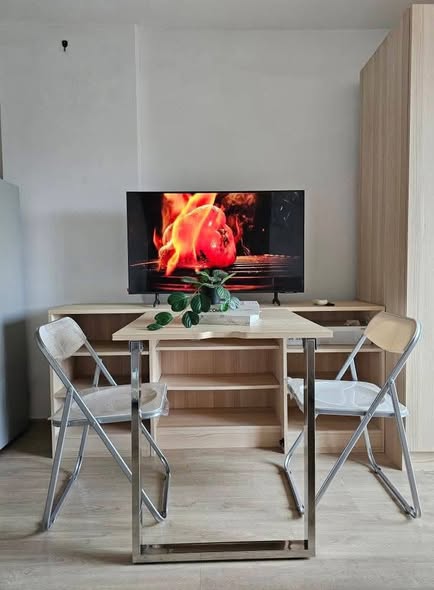 living room of Elio Del Ray