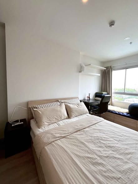 bedroom of Elio Sathorn-Wutthakat