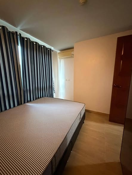 bedroom of Emerald Residence Ratchada Condominium