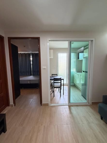 bedroom and room interior of Emerald Residence Ratchada Condominium