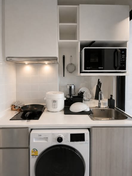 kitchen of Escent Park Ville Chiangmai