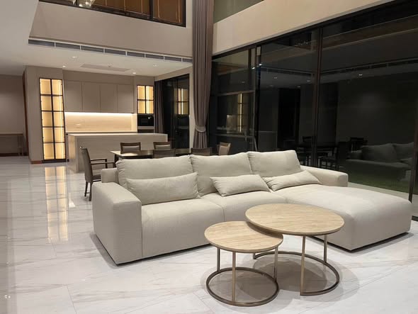 living room of Evergreen View Tower