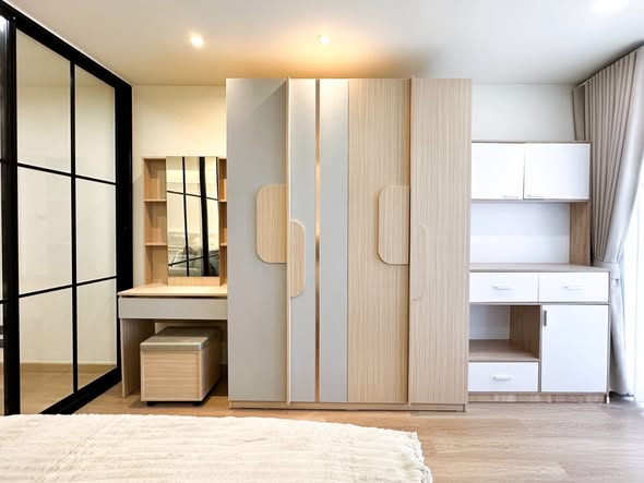 bedroom and room interior of Family Town