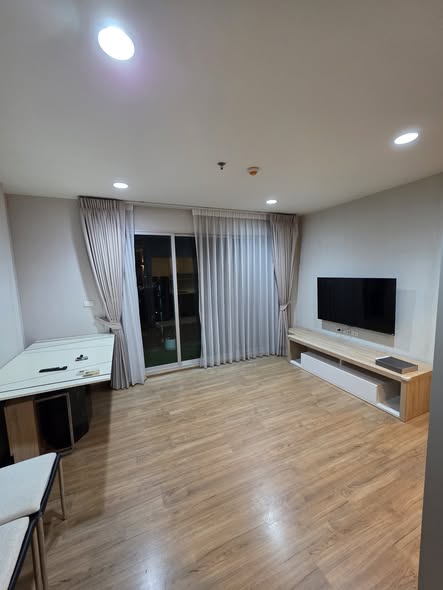 bedroom of Fuse Chan Sathorn