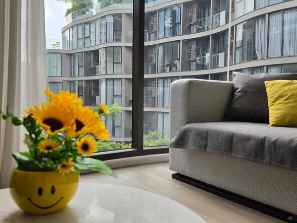 living room of Fynn Asoke