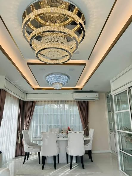 Golden Neo Sathorn Village
