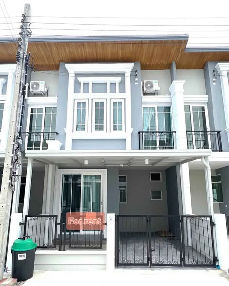 Golden Neo, Sukhumvit LaSalle