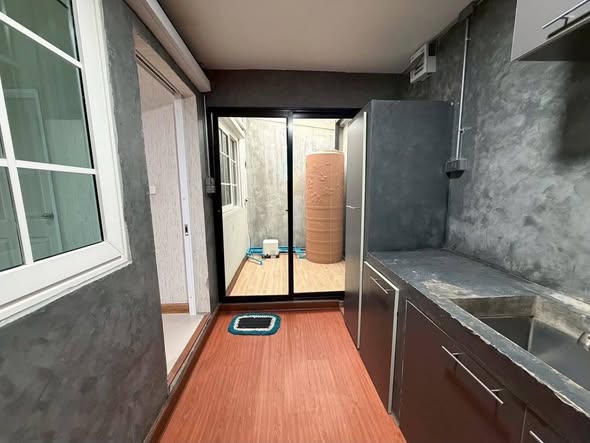 room interior and bathroom of Golden Town Bangna-Suanluang