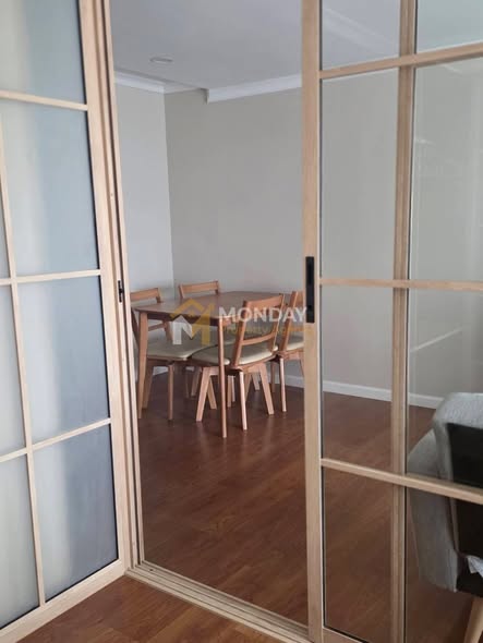 room interior of Grand Park View Asok
