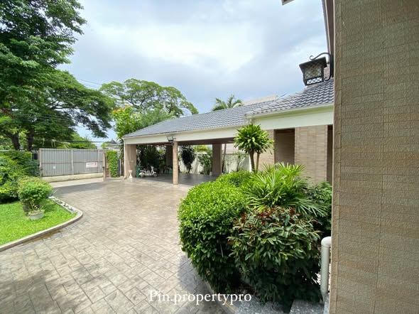 Green Lung Pool Villas
