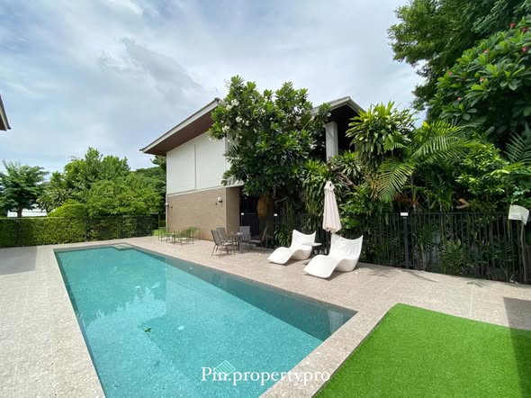 pool of Green Lung Pool Villas