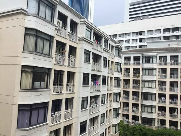 Green Point Silom Condominium