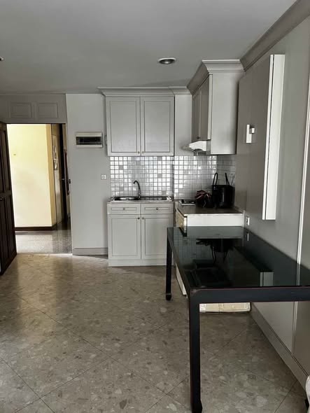 kitchen of Green Point Silom Condominium
