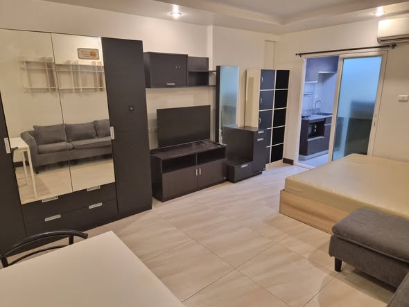 bedroom and room interior of Happy Condo Rachada 18