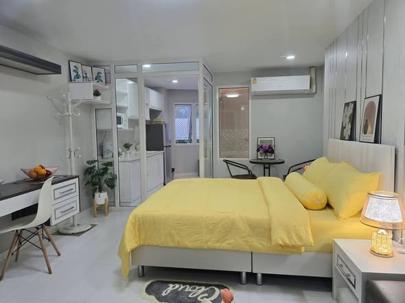 bedroom of Hillside Condo 4