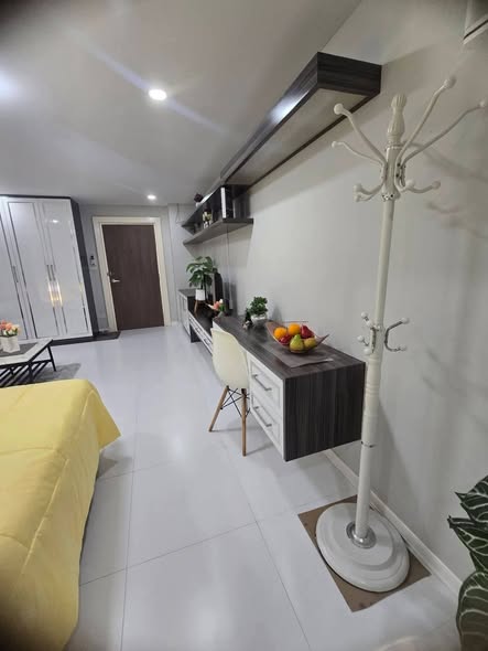 Hillside Condo 4