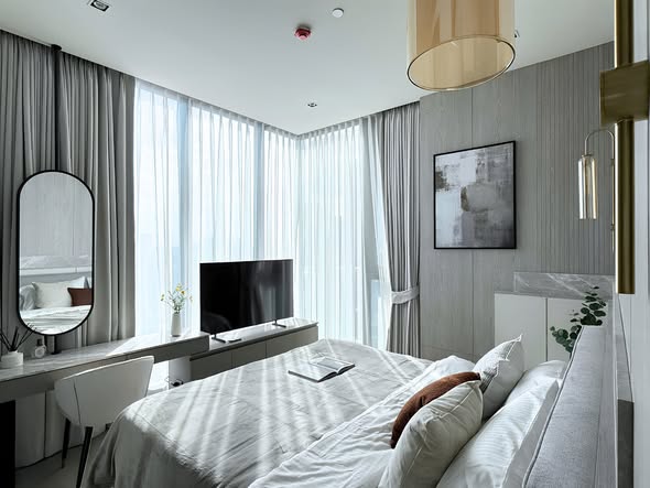 bedroom of HYDE Heritage Thonglor, Sukhumvit 59 main road