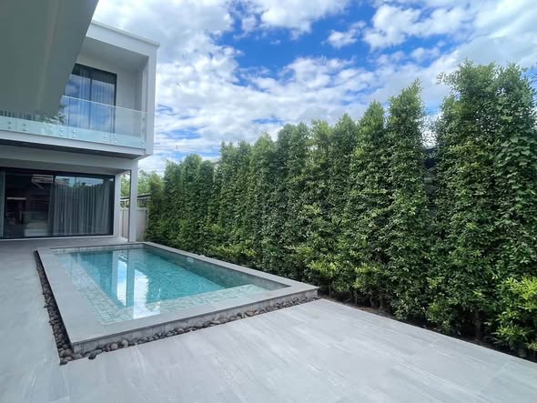 I-NINE Pool Villa