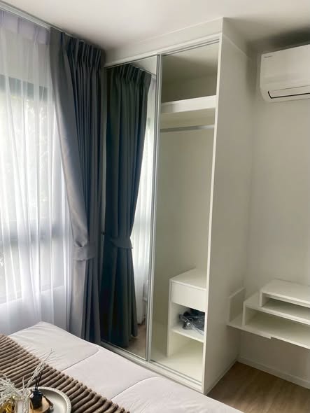 bedroom and room interior of iCondo Activ Pattanakarn