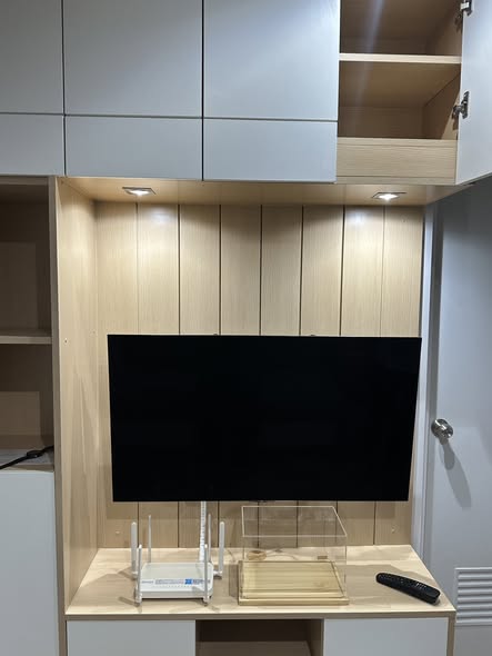 room interior and kitchen of iCondo Greenspace Serithai