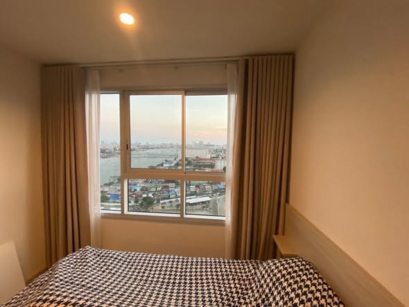 bedroom of Ideo Charan 70 – Riverview
