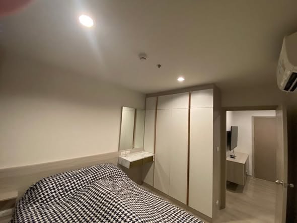 bedroom and room interior of Ideo Charan 70 – Riverview