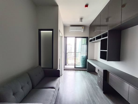 room interior of IDEO Chula-Sam Yan