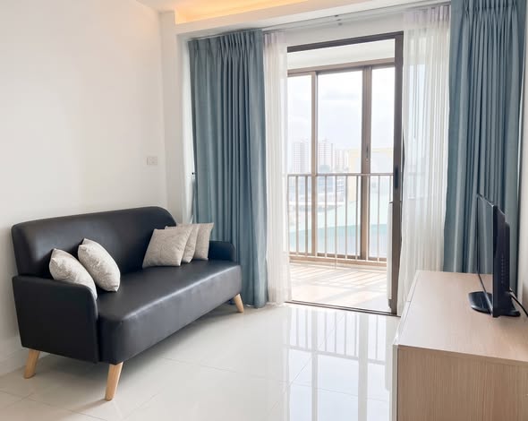 living room and bedroom of Ideo Mix Sukhumvit 103