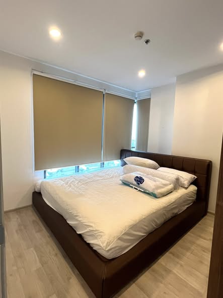 bedroom and room interior of Ideo Mobi Charan Interchange Condominium